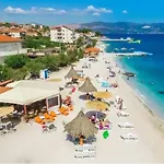 Apartman Jakov Apartament *