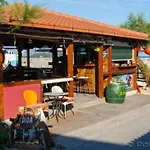 Apartman Jakov * Slatine